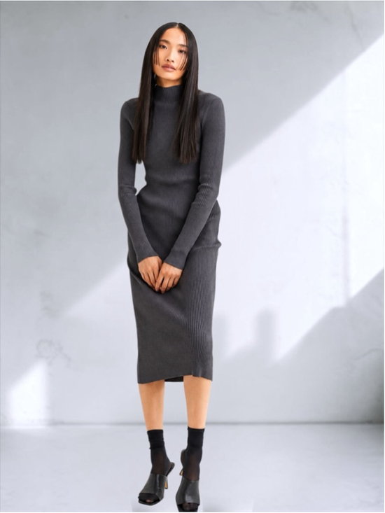 H&M Dresses & Skirts - H&M Gray Rib-Knit Mock Turtleneck Midi Dress